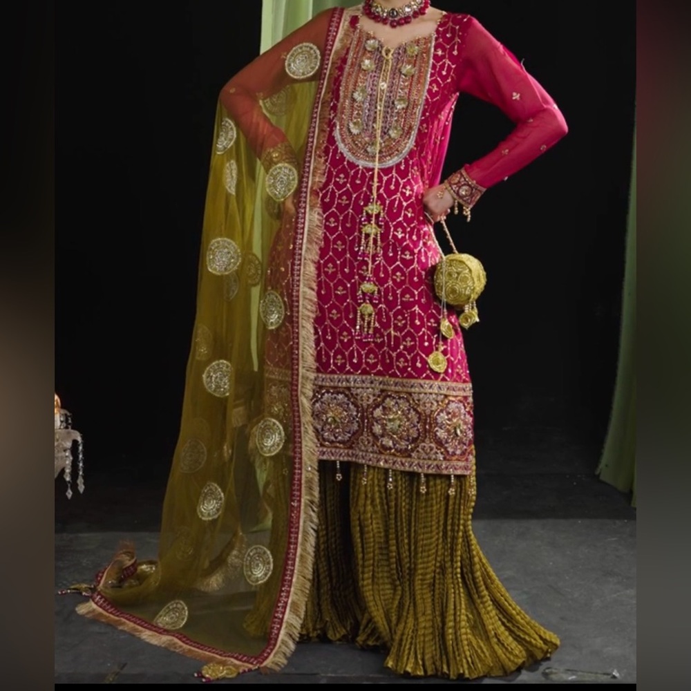 Shalwar kameez. Elegant Pink and Gold Embroidered Dress. Available in 2-3 weeks